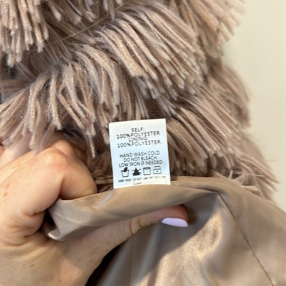 American Threads Shaggy Coat Jacket Sand Brown Tan Neutral Fuzzy Fur Size Medium - Picture 14 of 14